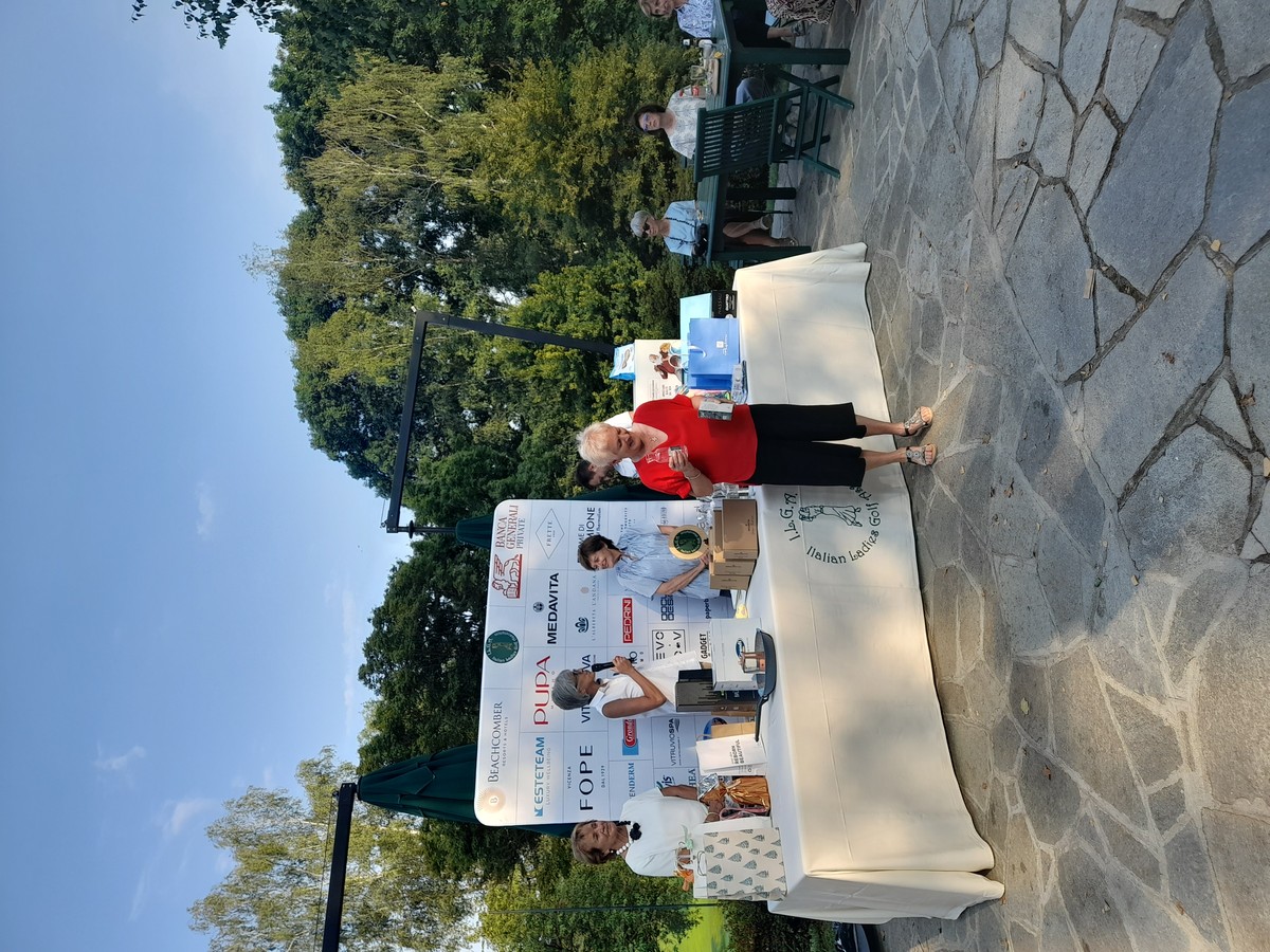 Golf: Noris Marantelli vincitrice del 3° premio netto 2° categoria del XXXII Trofeo ILGA