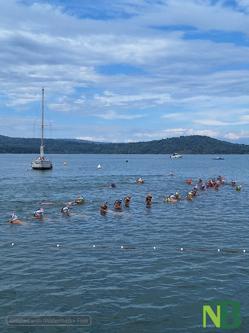 Viverone, il nuoto pinnato tricolore conquista il lago: in corso il Campionato Italiano in acque libere FOTO e VIDEO