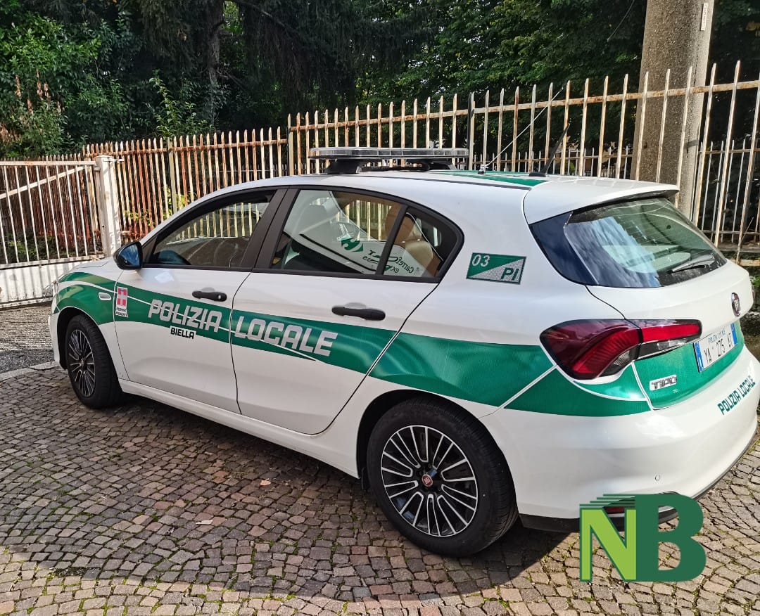 Biella, Camion Abbatte Cancello Di Una Casa - Foto 4