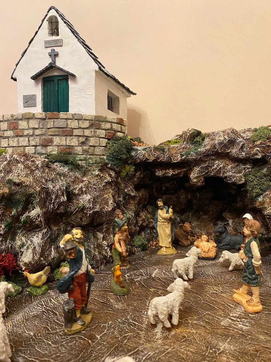 Ponderano, un presepe “speciale” in dono agli Alpini FOTO