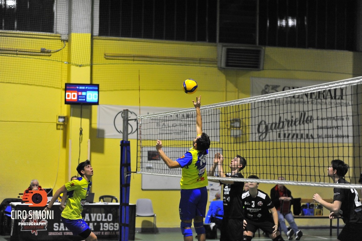 Salussola Volley, vittoria in trasferta a Santhià: test di carattere in vista del Natale FOTO