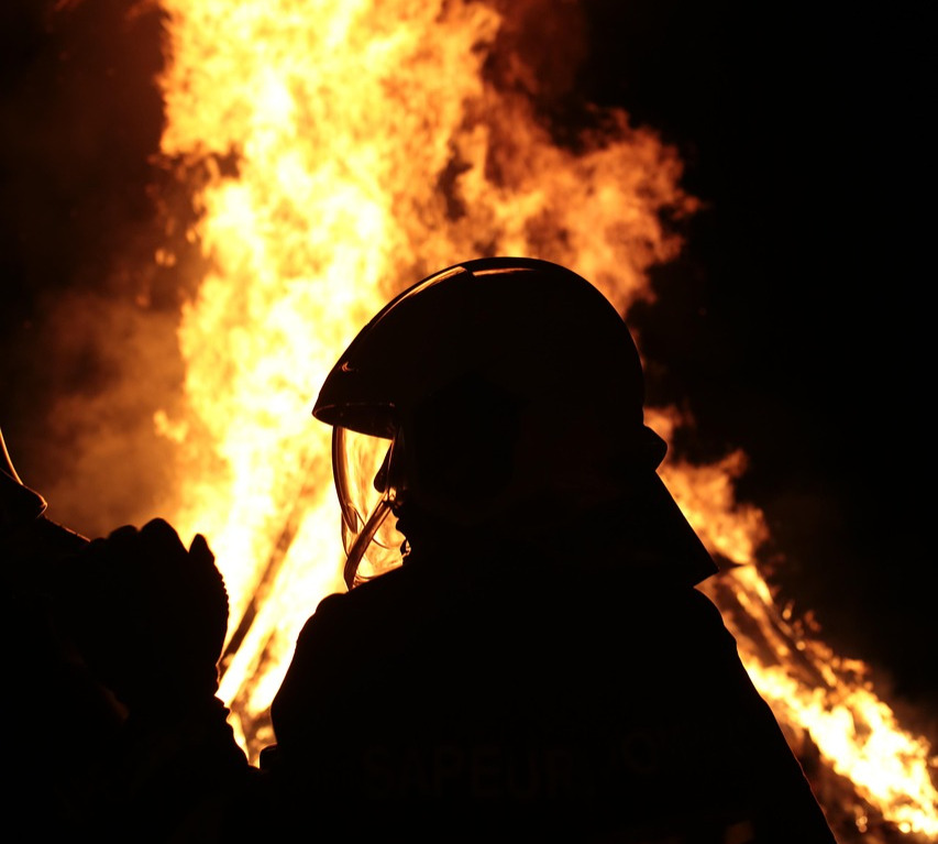 Svizzera: Esplosione a Crans-Montana, almeno 40 morti e centinaio di feriti in un locale