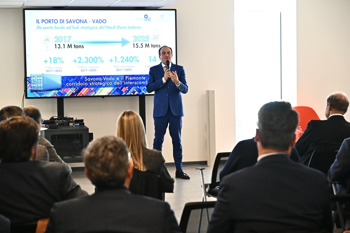 Logistica, Piemonte e Liguria insieme per governance condivisa di porti Genova e Savona e sviluppo aree retroportuali