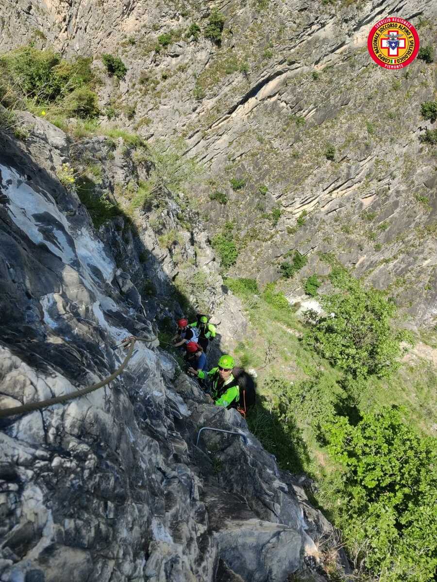 Dal Nord-ovest, cade dalla via ferrata: soccorsa un'escursionista a Bussoleno (TO)