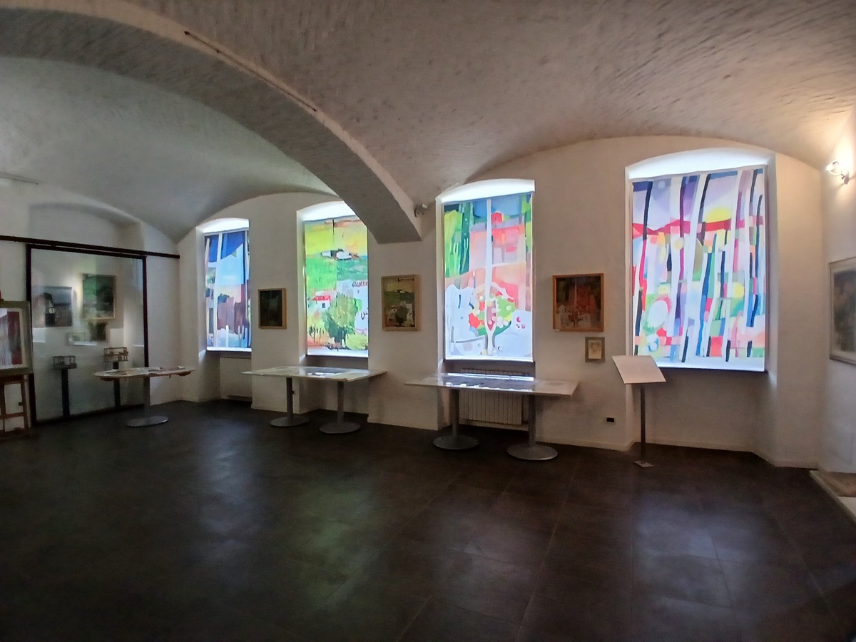 Pray, inaugurata alla Fabbrica della Ruota la mostra "Emozioni astratte"