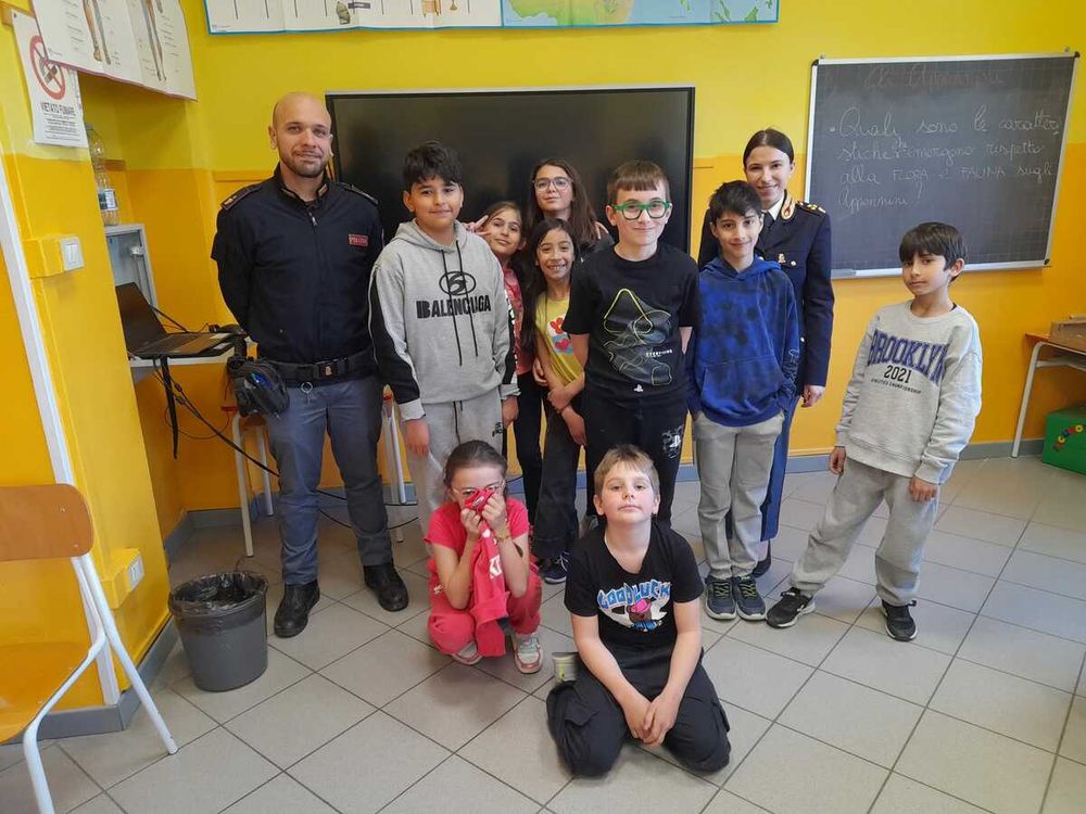 Strona, gli alunni della scuola primaria incontrano la Polizia di Stato