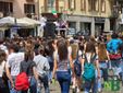 Biella, la parata studentesca inaugura la GDA: studenti in festa per l'arrivo dell'estate