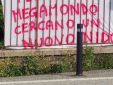 Ronco Biellese, chiude il nido Megamondo: striscioni di protesta al municipio
