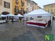 Al Mercatino degli Archi regali, artigianato e solidarietà a Biella FOTO Nicola Rasolo per newsbiella.it