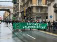 L'assessore di Biella, Edoardo Maiolatesi, assiste alla sfilata