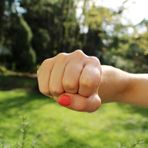 Lite al bar ad Andorno: donna colpisce un uomo con un pugno Lite al bar ad Andorno: donna colpisce un uomo con un pugno