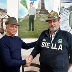 Alpini, passaggio di consegne a Mottalciata: Mario Schiapparelli è il nuovo capogruppo Alpini, passaggio di consegne a Mottalciata: Mario Schiapparelli è il nuovo capogruppo