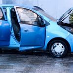 Fumo dal motore, poi le fiamme: incendio ad un’auto tra Cossato e Valdilana (foto di Mattia Baù per newsbiella.it)