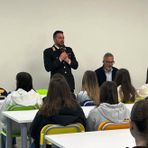Carabinieri incontrano gli studenti di Vigliano Biellese, una mattinata dedicata alla cultura della legalità