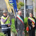 A Roppolo le celebrazioni della Liberazione e del 1° maggio, consegna di copia della Costituzione ai neomaggiorenni (foto dalla pagina Facebook di Comune di Roppolo)
