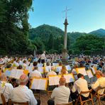 A Coggiola il Concerto sotto le Stelle richiama un vasto pubblico (foto di Ermanno Orsi) A Coggiola il Concerto sotto le Stelle richiama un vasto pubblico (foto di Ermanno Orsi)