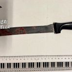 Gaglianico, accoltellato al volto e alla gamba: arrestato un 54enne