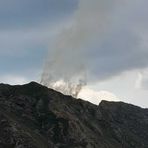 Fulmine scatena un incendio in Valsessera: fiamme ad alta quota sulla Punta delle Camosce Fulmine scatena un incendio in Valsessera: fiamme ad alta quota sulla Punta delle Camosce