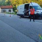 Bivio tra Tollegno e Pralungo, un'auto finisce fuori strada dopo lo scontro, foto archivio