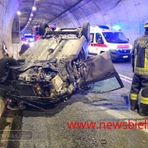 Schianto nella galleria della Volpe: auto si ribalta, danneggiati impianti di emergenza - Foto Benedetti per newsbiella.it