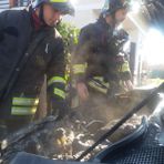 Sandigliano, auto prende fuoco mentre è in marcia, foto archivio