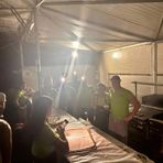 Pianta a terra manda in blackout Portula ma la festa d’estate prosegue grazie all’impegno della Pro Loco (foto dalla pagina Facebook di Pro Loco Portula) Pianta a terra manda in blackout Portula ma la festa d’estate prosegue grazie all’impegno della Pro Loco (foto dalla pagina Facebook di Pro Loco Portula)