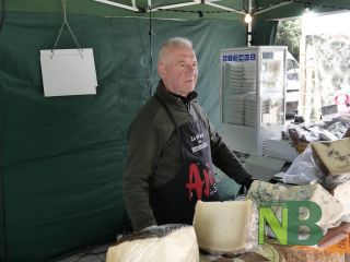 Biella, Mercato internazionale "Regioni d'Europa": un viaggio tra sapori, profumi e tradizioni - Foto di Davide Finatti per newsbiella.it Biella, Mercato internazionale "Regioni d'Europa": un viaggio tra sapori, profumi e tradizioni - Foto di Davide Finatti per newsbiella.it