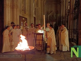 "La notte più luminosa dell'anno": Veglia Pasquale al Duomo di Biella - Foto di Mattia Baù / dalla pagina Facebook del vescovo Farinella