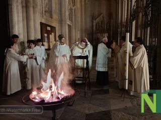 "La notte più luminosa dell'anno": Veglia Pasquale al Duomo di Biella - Foto di Mattia Baù / dalla pagina Facebook del vescovo Farinella