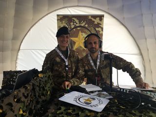 Biella, Adunata Alpini e l'intervista a Radio Esercito: "La radio che marcia al tuo fianco" - Foto Daniela Fresc