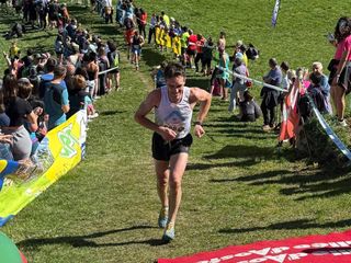 Grandi imprese per gli atleti di Amron Team: Daniele Coda Casesia spicca al Vertical Fenis. Grandi imprese per gli atleti di Amron Team: Daniele Coda Casesia spicca al Vertical Fenis.