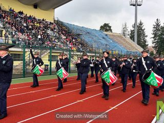 Biella, grande spettacolo al Pozzo - La Marmora: i paracadutisti si lanciano per l'Adunata - Servizio di Maria Camilla Toffetti per newsbiella.it