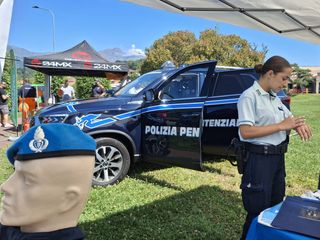 Oltre le sbarre: la Polizia Penitenziaria incontra i cittadini a Mongrando Oltre le sbarre: la Polizia Penitenziaria incontra i cittadini a Mongrando
