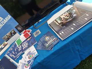 Oltre le sbarre: la Polizia Penitenziaria incontra i cittadini a Mongrando Oltre le sbarre: la Polizia Penitenziaria incontra i cittadini a Mongrando