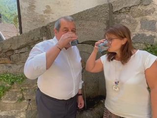 L'acqua delle "Fontane Parlanti" unisce Lauretana e Rosazza.