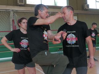 Reagire, difendersi, fuggire: il vero Krav Maga arriva a Pettinengo Reagire, difendersi, fuggire: il vero Krav Maga arriva a Pettinengo