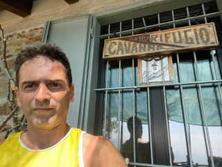 Stefano Bovio completa l’impresa sui rifugi biellesi