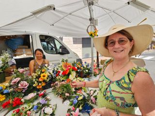 A Cossato oggi bancarelle per le vie per San Rocco  foto e video Angela Lobefaro per newsbiella.it