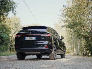 Nuova MG HS Ibrida: il SUV ibrido che sorprende. Ecco le prime impressioni Nuova MG HS Ibrida: il SUV ibrido che sorprende. Ecco le prime impressioni