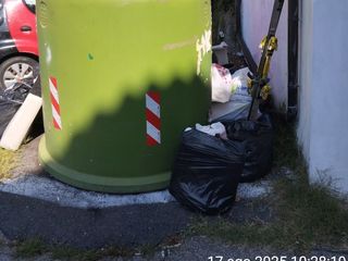 Valle Mosso, rifiuti abbandonati, un lettore: "Presupposto per incentivare altri incivili" FOTO