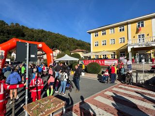 Miagliano corre insieme: 104enne e 92enne emozionano al Villa Poma Trail FOTO Davide Finatti per newsbiella.it