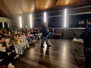 Sandigliano, la Polizia Postale incontra i giovani: attenzione ai rischi del web