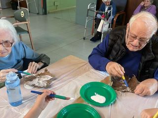 "Relazioni preziose" tra i bambini della scuola materna di Ponderano e gli ospiti della casa di riposo Don Matteo Zanetto FOTO