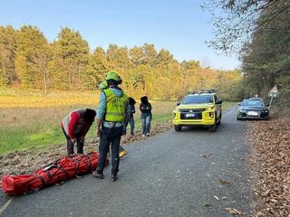 Zimone, giovane cade con la moto da cross: trasportato al CTO