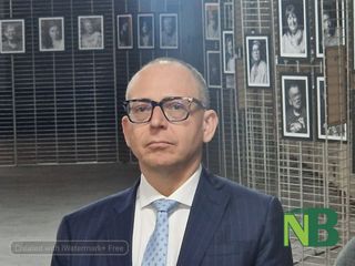 “Ritratti allo specchio”: la mostra che ci invita a guardare oltre le apparenze