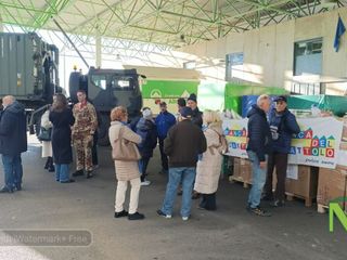 Solidarietà da Biella al Libano: raccolti otto bancali di giochi per i bambini della Blue Line FOTO Mattia Baù per newsbiella.it Solidarietà da Biella al Libano: raccolti otto bancali di giochi per i bambini della Blue Line FOTO Mattia Baù per newsbiella.it