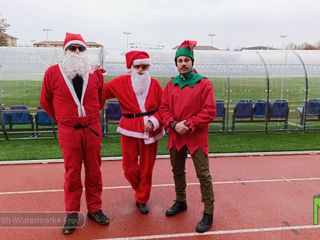Babbo Natale Paracadutista a Biella: niente lancio dal cielo, ma regali ai bambini