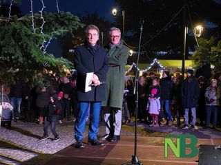 Natale a Biella, l'accensione dell'albero in piazza Vittorio Veneto e gli auguri di buone feste del sindaco Olivero FOTO e VIDEO Riccardo Tosi per newsbiella.it Natale a Biella, l'accensione dell'albero in piazza Vittorio Veneto e gli auguri di buone feste del sindaco Olivero FOTO e VIDEO Riccardo Tosi per newsbiella.it