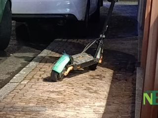 Monopattino e auto si scontrano a Candelo, Carabinieri sul posto Monopattino e auto si scontrano a Candelo, Carabinieri sul posto