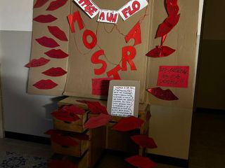 “Appese a un filo” la mostra del Comprensivo San Francesco di Biella sulla violenza contro le donne